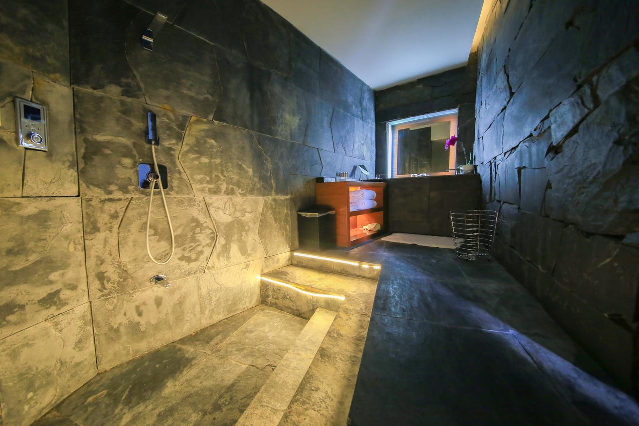 The Emperor Tiananmen Beijing 호텔 외부 사진 Bathroom